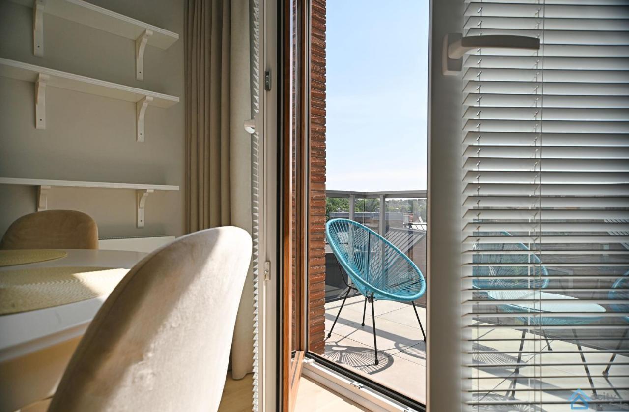 Beige 3City Apartment With Parking In Gdansk By Noclegi Renters エクステリア 写真