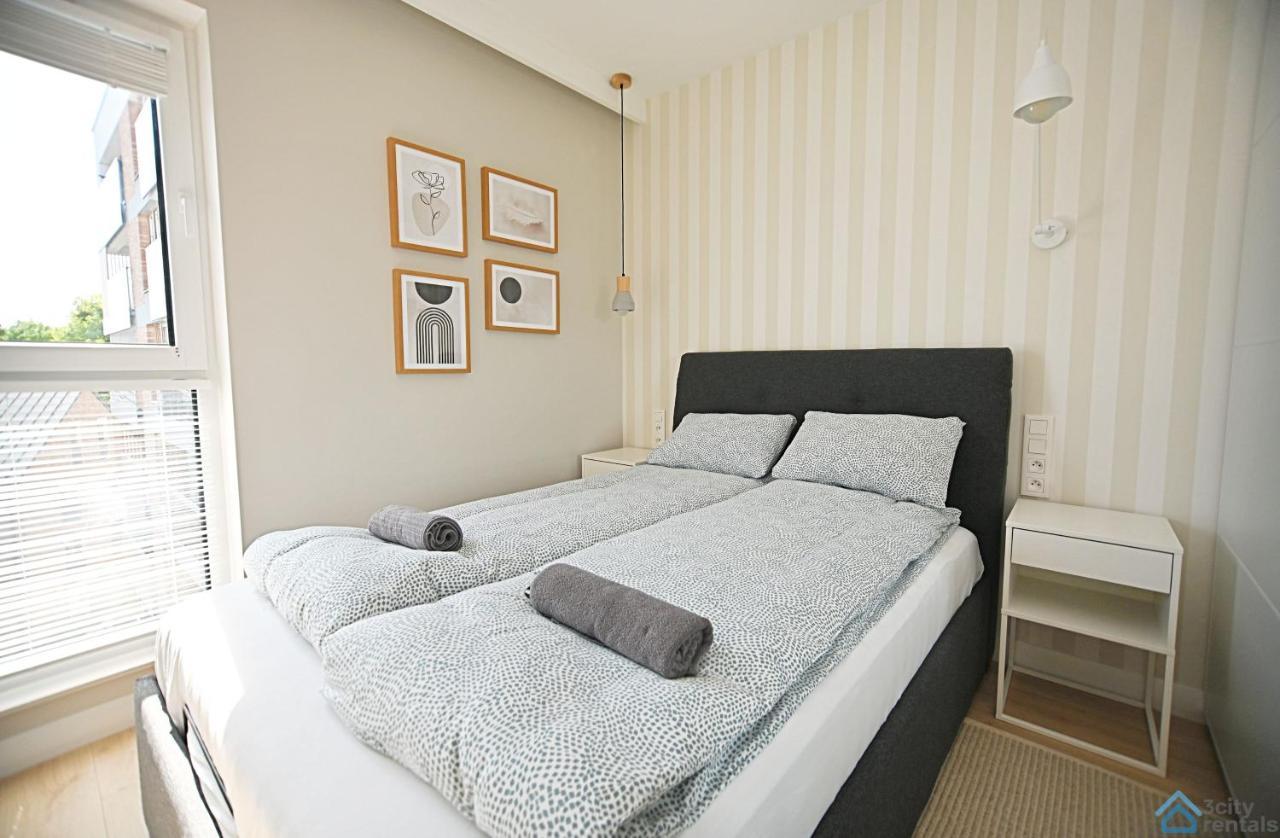 Beige 3City Apartment With Parking In Gdansk By Noclegi Renters エクステリア 写真