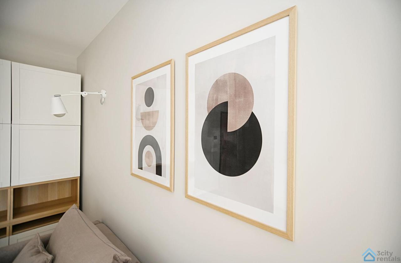 Beige 3City Apartment With Parking In Gdansk By Noclegi Renters エクステリア 写真